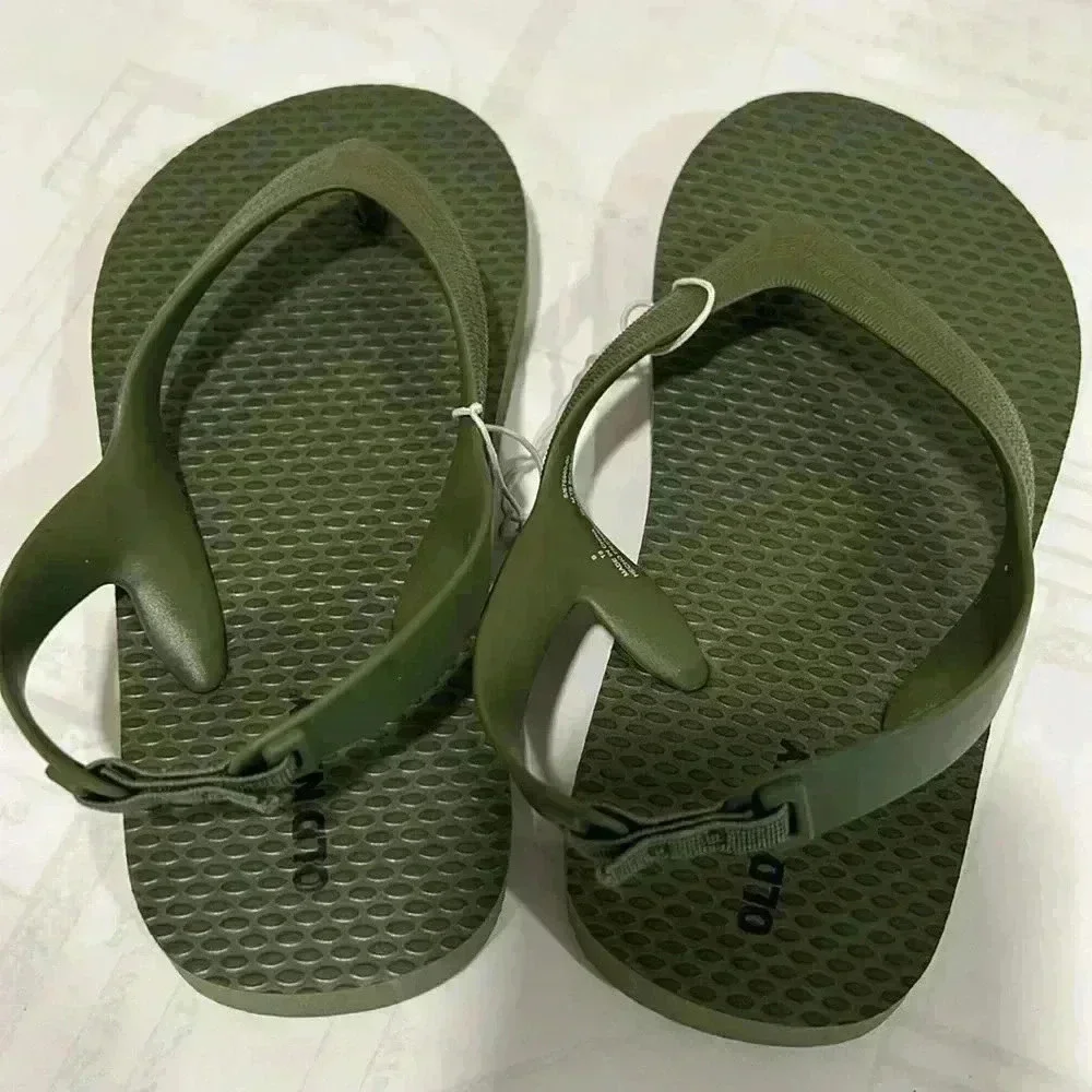 Old Navy Toddler Flip Flops - NEW